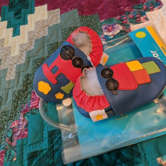 Infant Shos - Picture 3 of 5